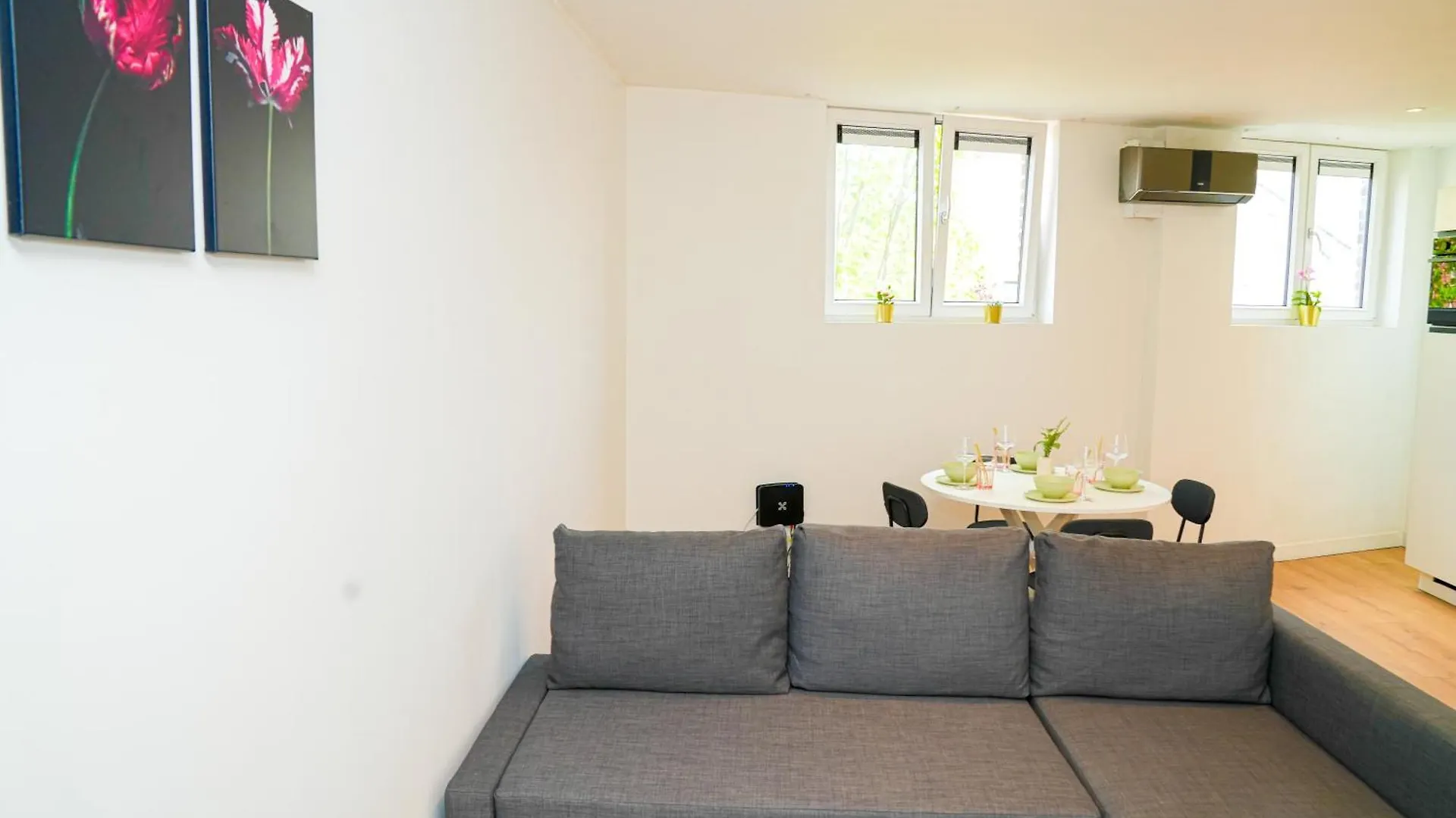 Modern 1Br & 1Lr Apartment, 10 Min Walk To City Center ヘント ベルギー
